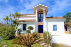 Beautiful duplex house with terrace and garden